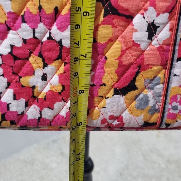 2-piece Set of Vera Bradley Matching Tote & Crossbody Set. P55 - Picture 13 of 16